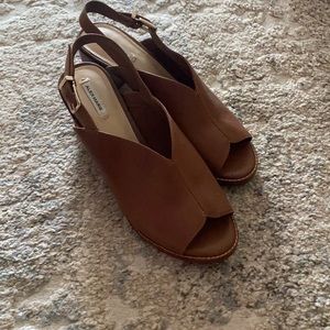 Alex Marie brown Peep Toe block heels